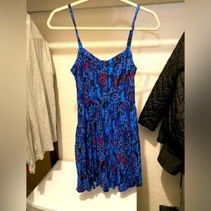 Express mini dress with pockets